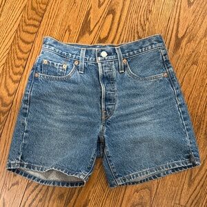 Levi’s 501 Blue Denim Shorts Size 25